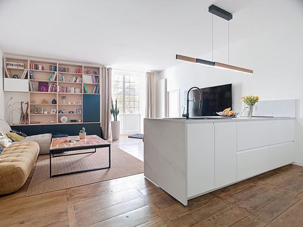 Appartement T3 rez de jardin à vendre à Cosnac dans le château - 2 chambres - une place de stationnement - Piscine - Terrasse / jardin