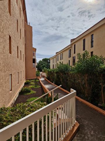 Appartement à vendre 1 pièce en rez-de-jardin