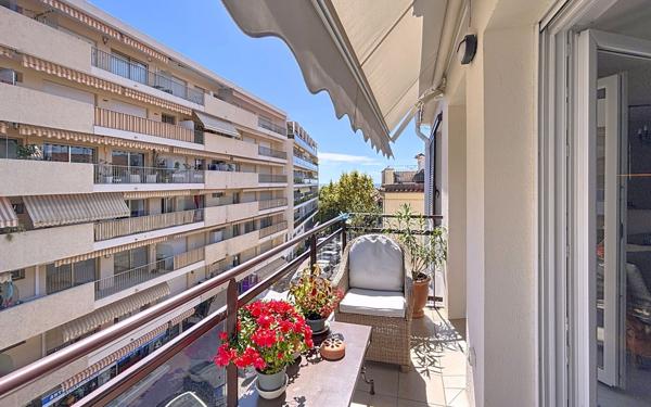Appartement à vendre    3 pièces • 67,77 m2 Le Cannet