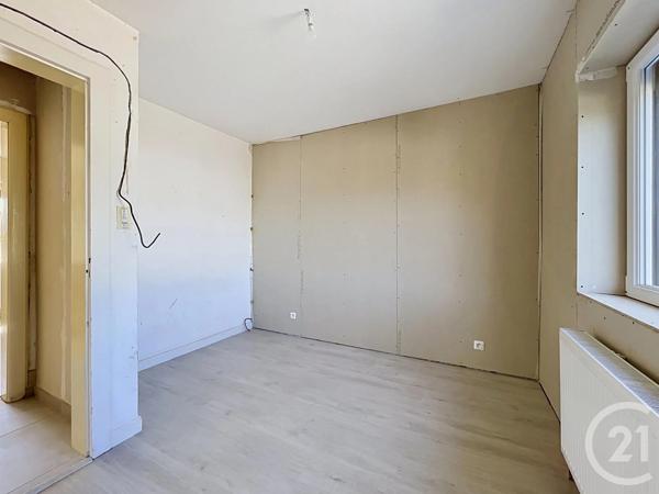 Maison à vendre  4 pièces - 88,93 m 2   DOGNEVILLE  - 88