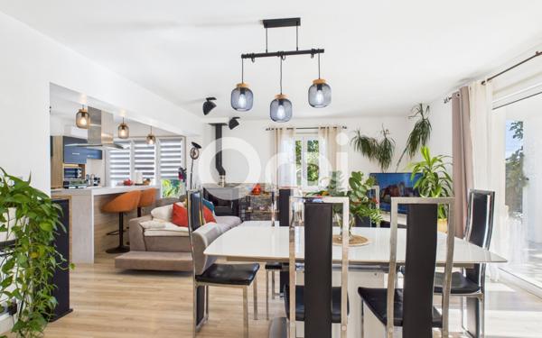 Maison à vendre    6 pièces •  Tourrettes