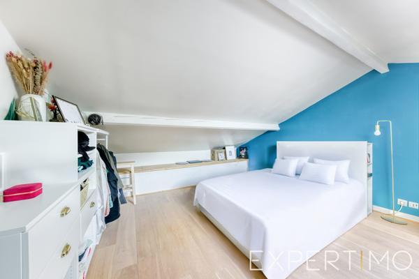 Issy-les-Moulineaux (92130) Cocon de charme en dernier étage