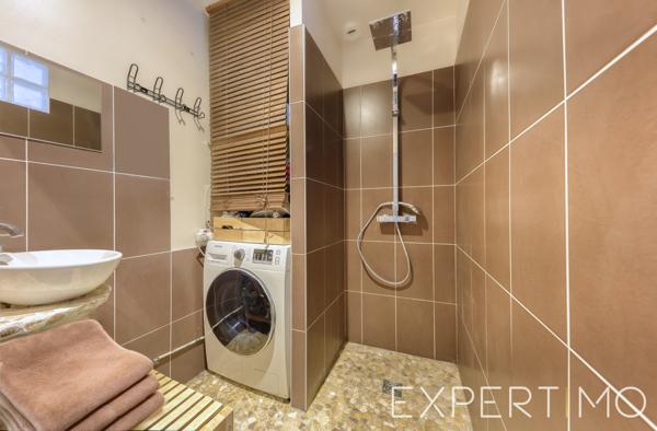 Issy-les-Moulineaux (92130) Cocon de charme en dernier étage