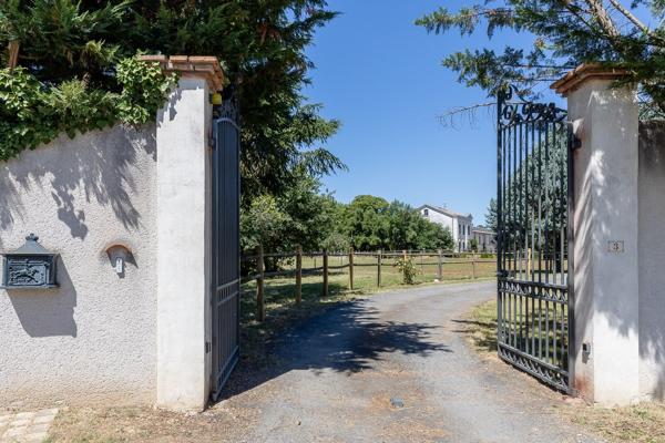 Vente Maison de luxe Gaillac 18 Pièces 750 m²