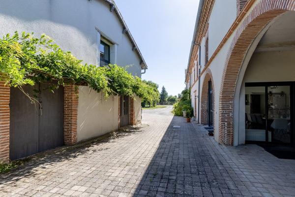 Vente Maison de luxe Gaillac 18 Pièces 750 m²