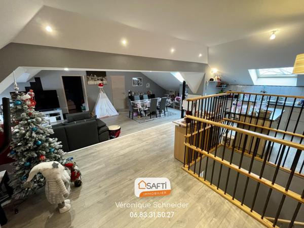 Immeuble : appartement + bureaux + hall stockage