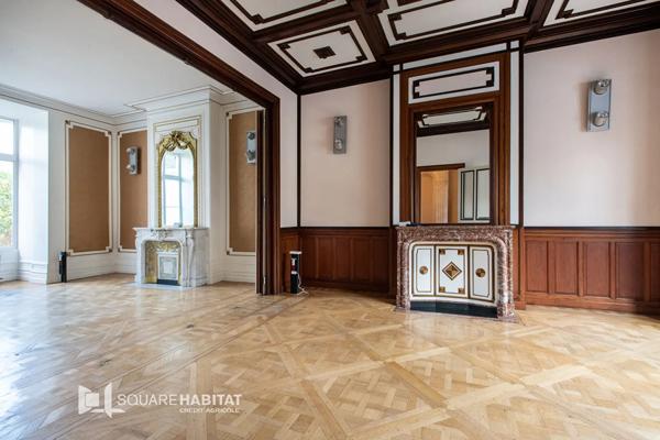 Maison à vendre 11 pièces 303.33m² Boulogne-sur-Mer (62200)