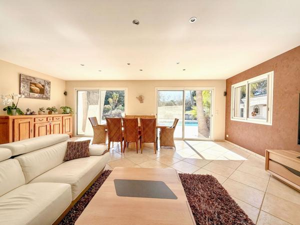 Vente Maison de luxe Agde 7 Pièces 266 m²