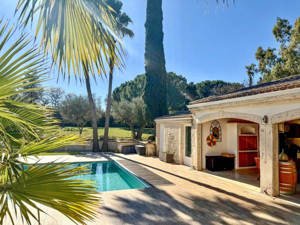 Vente Maison de luxe Agde 7 Pièces 266 m²