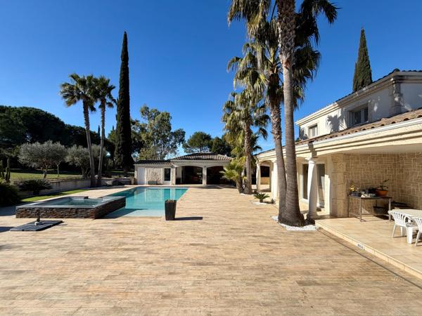 Vente Maison de luxe Agde 7 Pièces 266 m²