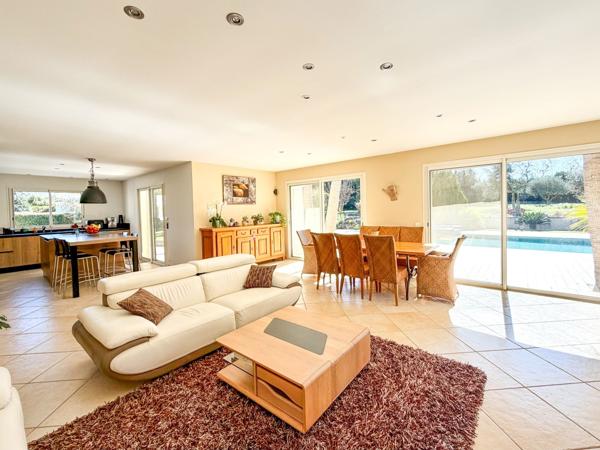 Vente Maison de luxe Agde 7 Pièces 266 m²