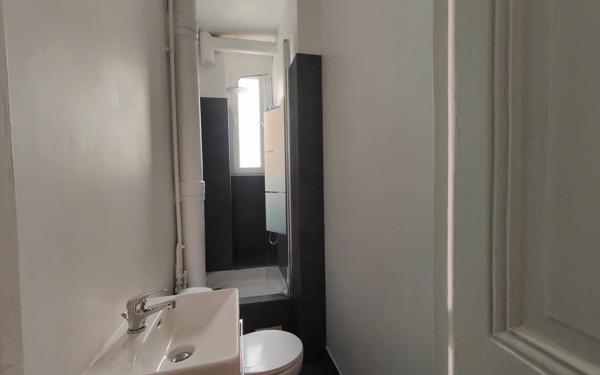 Appartement à vendre    3 pièces • 47,16 m2 Saint-Ouen