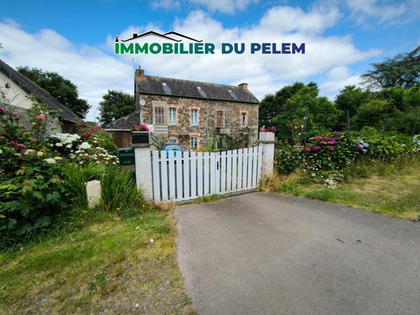 Locarn (22340) Ensemble immobilier à fort potentiel au cœur de Locarn
