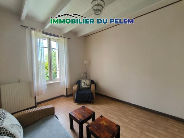 Locarn (22340) Ensemble immobilier à fort potentiel au cœur de Locarn