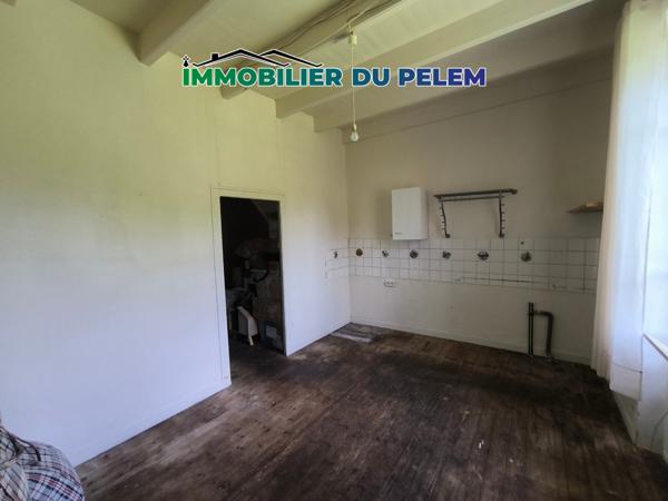 Locarn (22340) Ensemble immobilier à fort potentiel au cœur de Locarn