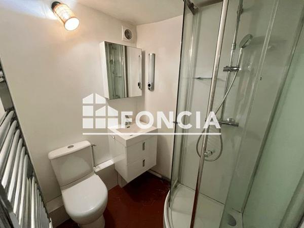 Location Studio 36.9 m² - 2 QUATER RUE ROYALE Versailles 78000