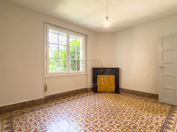 Maison de village de 83m2 environ sur 3 niveaux avec garage et cave