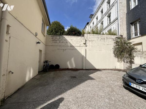 Local commercial quartier Saint Gervais