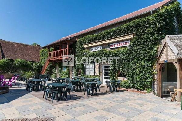 Location local commercial Gien - 2 500 €/mois