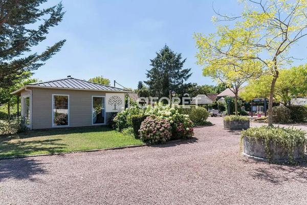 Location local commercial Gien - 2 500 €/mois