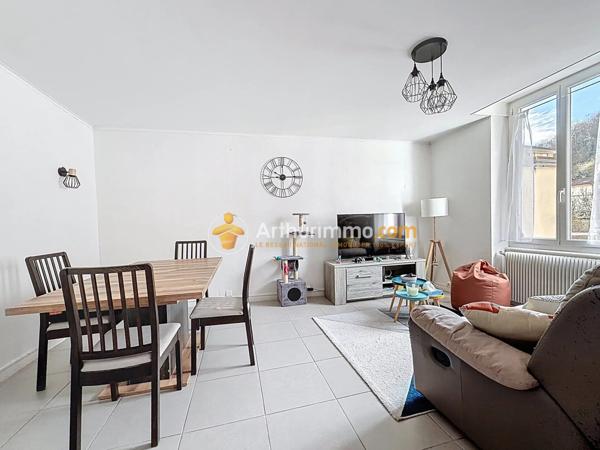 Vente Appartement 5 pièces 80 m2 à Bourgoin-Jallieu