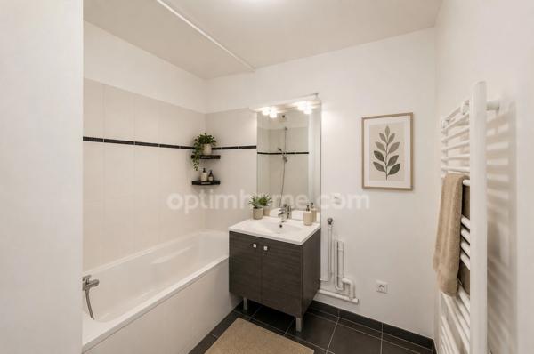 THORIGNY SUR MARNE (77400) - APPARTEMENT 3 PIECES 70M2 - 2 CHAMBRES - LUMINEUX - TERRASSE - RESIDENCE RECENTE - CAVE - PARKING EN SOUS-SOL