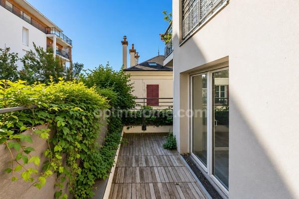 THORIGNY SUR MARNE (77400) - APPARTEMENT 3 PIECES 70M2 - 2 CHAMBRES - LUMINEUX - TERRASSE - RESIDENCE RECENTE - CAVE - PARKING EN SOUS-SOL
