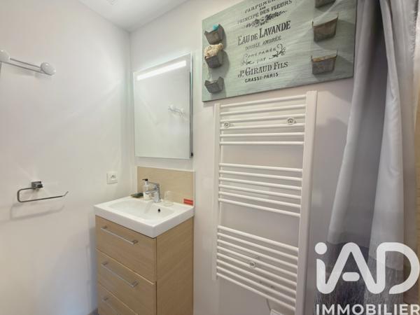 Maison à vendre 6 pièces 114 m² Peyrolles-en-Provence