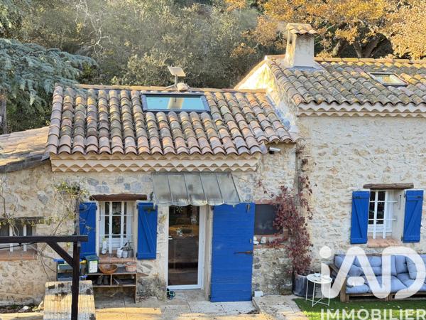 Maison à vendre 6 pièces 114 m² Peyrolles-en-Provence