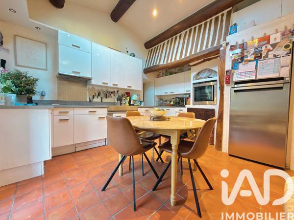 Maison à vendre 6 pièces 114 m² Peyrolles-en-Provence