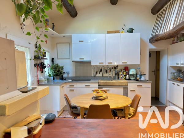 Maison à vendre 6 pièces 114 m² Peyrolles-en-Provence
