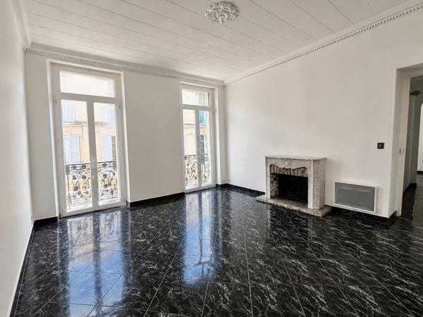NICE CENTRE – JEAN MÉDECIN – Appartement 4 pièces de 100 m² – 3 chambres – Ascenseur