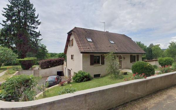 Maison à vendre    6 pièces •  Port-sur-Saône