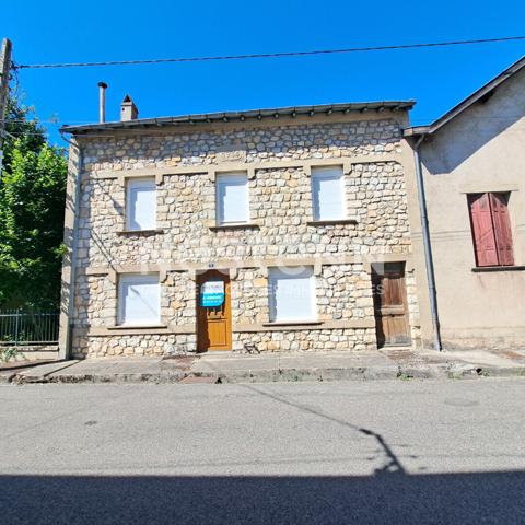 A VENDRE MAISON 4 CHAMBRES / ATELIER / GARAGE / JARDIN