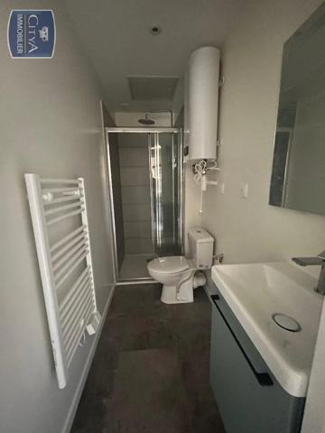 Appartement à louer 2 pièces 30.85m² Saint-Étienne (42000)