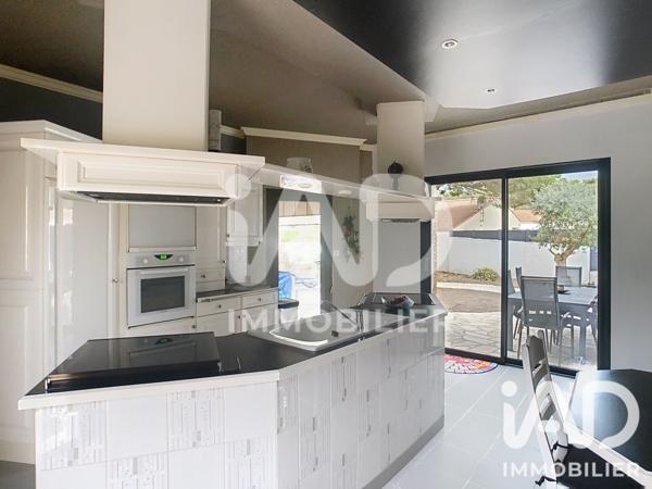 Maison à vendre 10 pièces 228 m² Saint-Jean-de-Monts