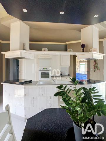 Maison à vendre 10 pièces 228 m² Saint-Jean-de-Monts