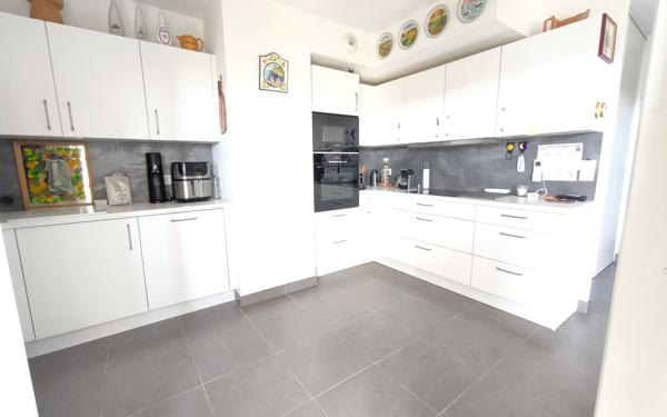 Appartement à vendre    4 pièces • 95,50 m2 Nîmes