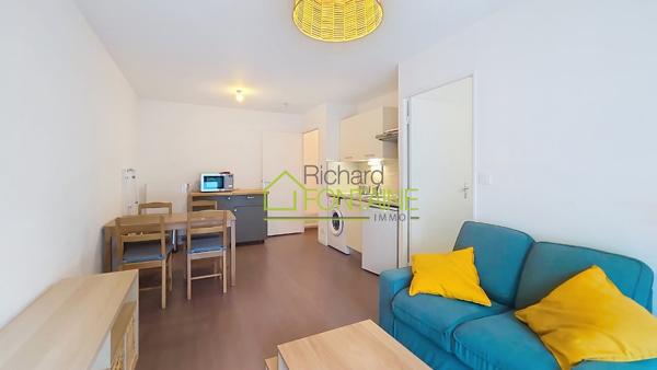 A louer -Libre de Suite ! Quartier Bellangerais Patton Appartement T2 meublé de 37.96 m2 avec balcon et parking couvert