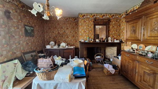 Maison de ville avec jardin à rénover