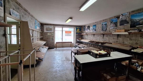 Maison de ville avec jardin à rénover