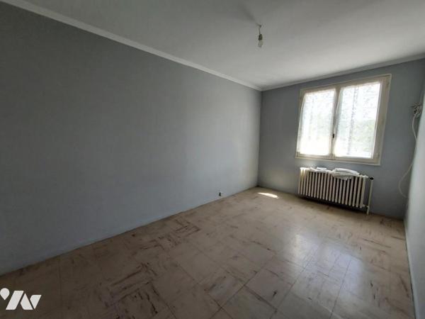 MAISON TYPE F4 -  CHALETTE SUR LOING  QUARTIER CALME