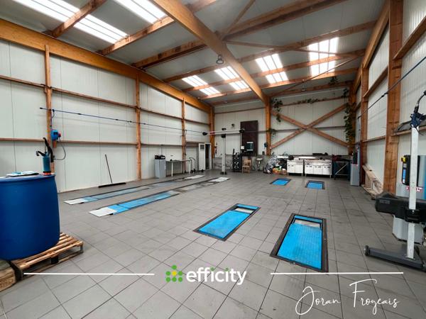Local Commercial
        
        - 227 m² 648 000 € *