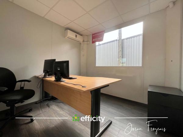 Local Commercial
        
        - 227 m² 648 000 € *