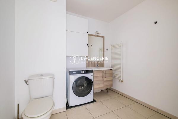 Appartement 2 pièces avec terrasse et parking
