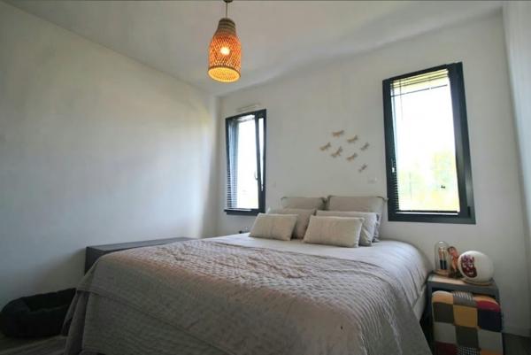 Maison de plain pied Donges campagne 4 pièces, 3 chambres de 103.07 m², piscine, grand jardin clos