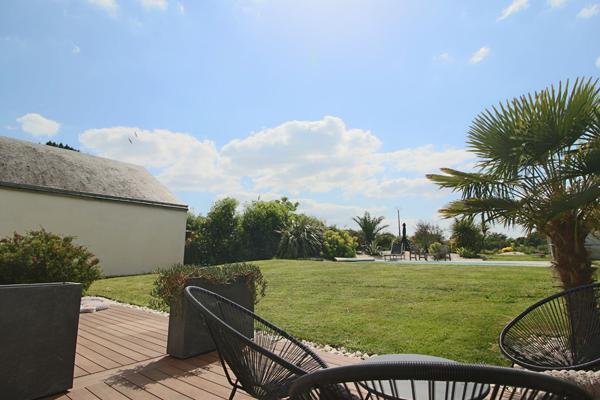 Maison de plain pied Donges campagne 4 pièces, 3 chambres de 103.07 m², piscine, grand jardin clos