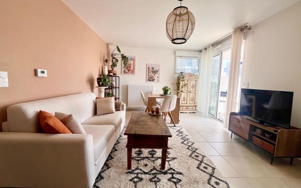 Appartement à louer    2 pièces •  Bruges