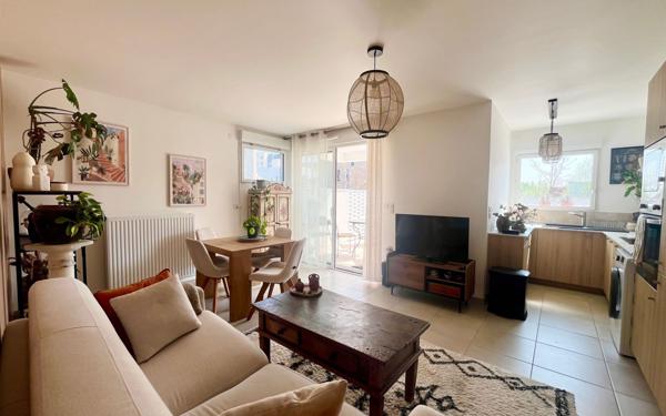 Appartement à louer    2 pièces •  Bruges