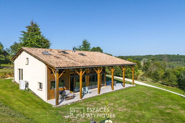Élégante maison contemporaine à l’abri des regards.